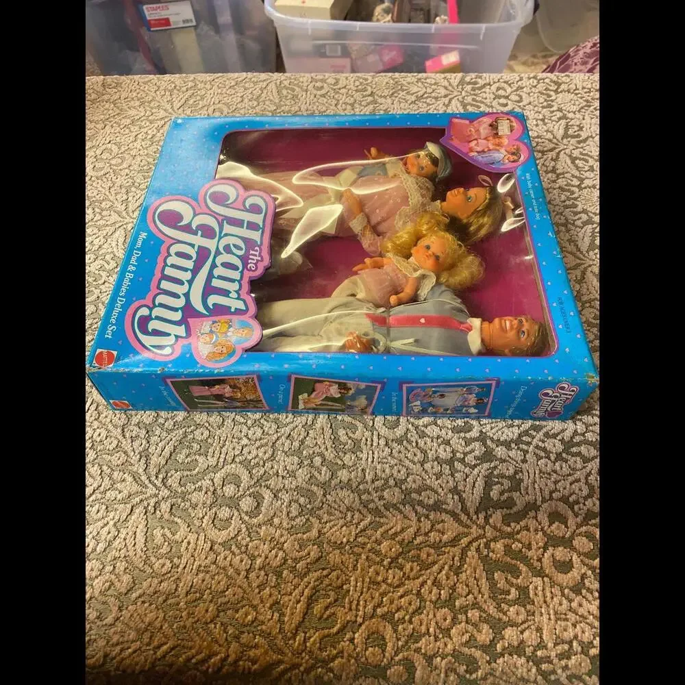 Vintage 1984 Mattel‎ Heart Family Mom, Dad, & Babies Deluxe Set 9439 BRAND NEW